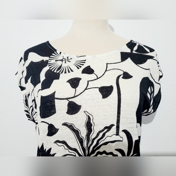 Nicole Miller 100% Linen Top Blouse Black White Floral Print Short Sleeve Size M - Picture 4 of 12